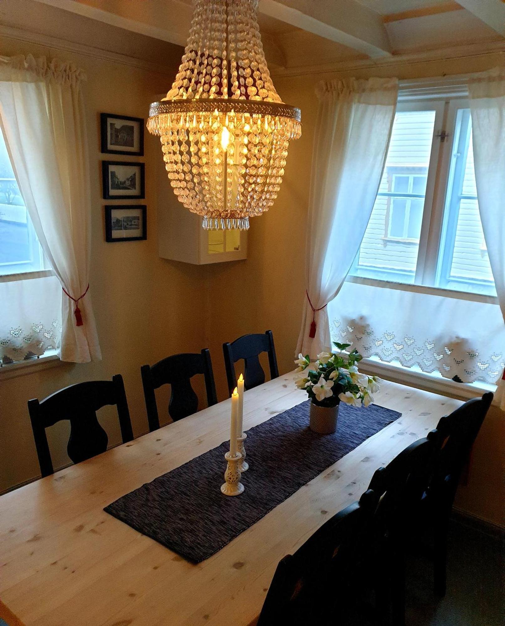Вилла Kvammehuset Pa Gamle Лердалсёйри Экстерьер фото