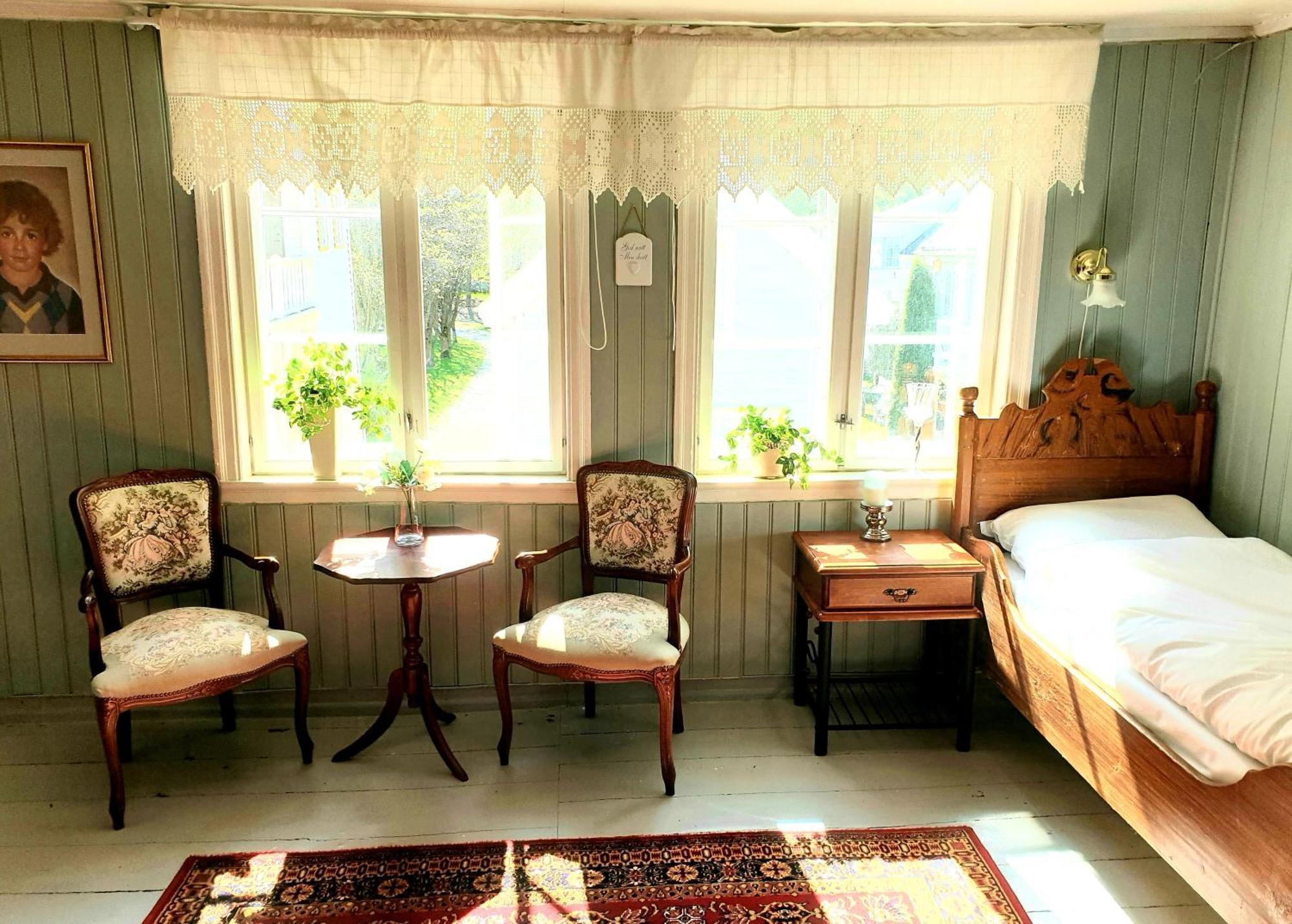 Вилла Kvammehuset Pa Gamle Лердалсёйри Экстерьер фото