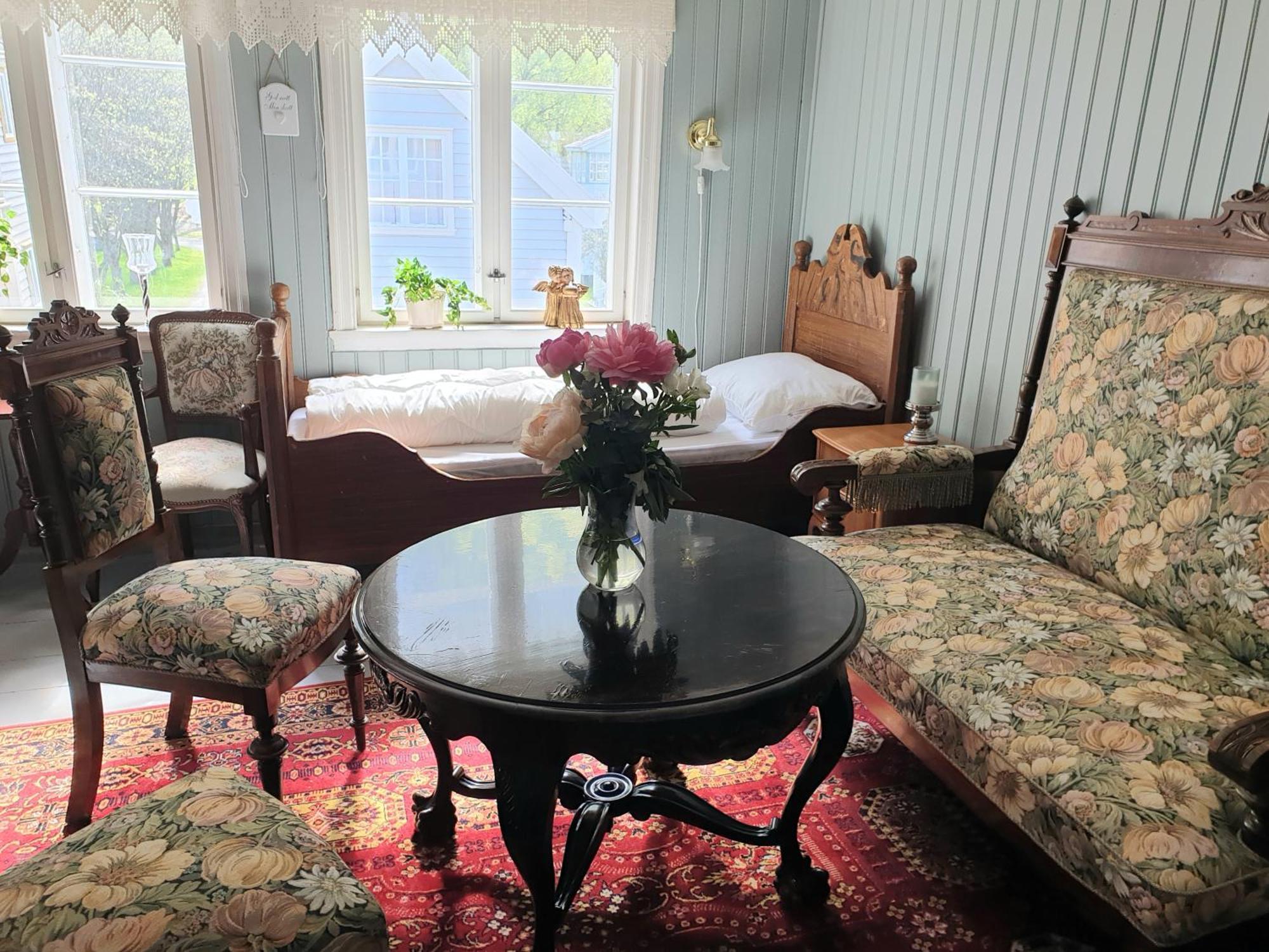 Вилла Kvammehuset Pa Gamle Лердалсёйри Экстерьер фото