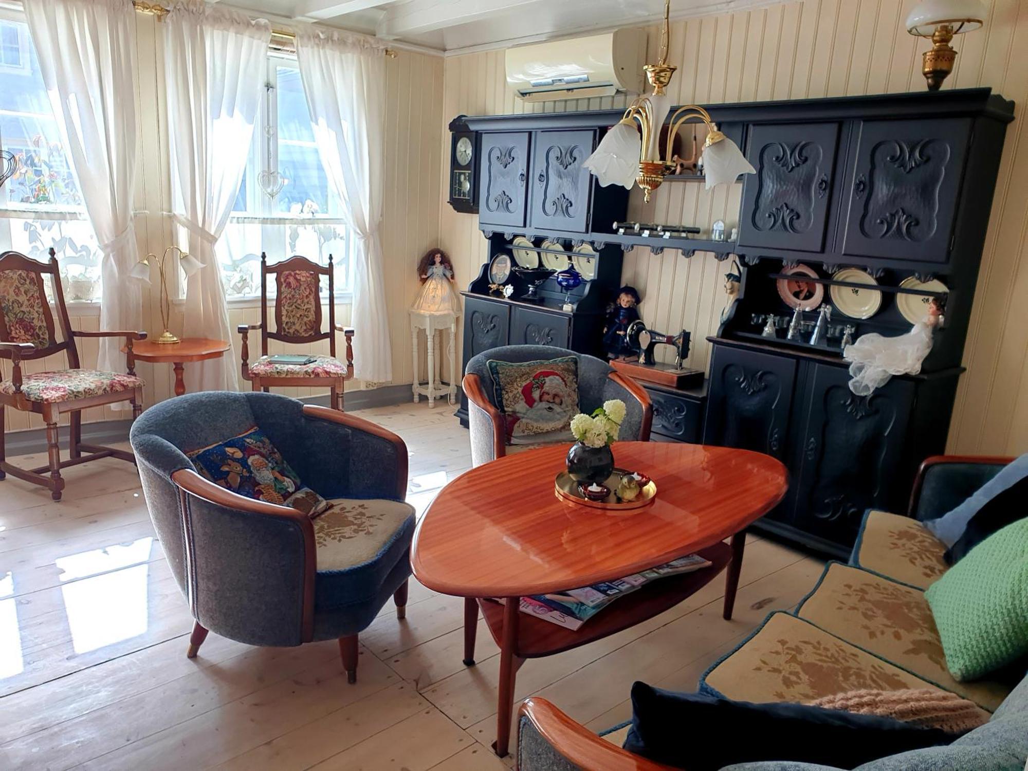 Вилла Kvammehuset Pa Gamle Лердалсёйри Экстерьер фото