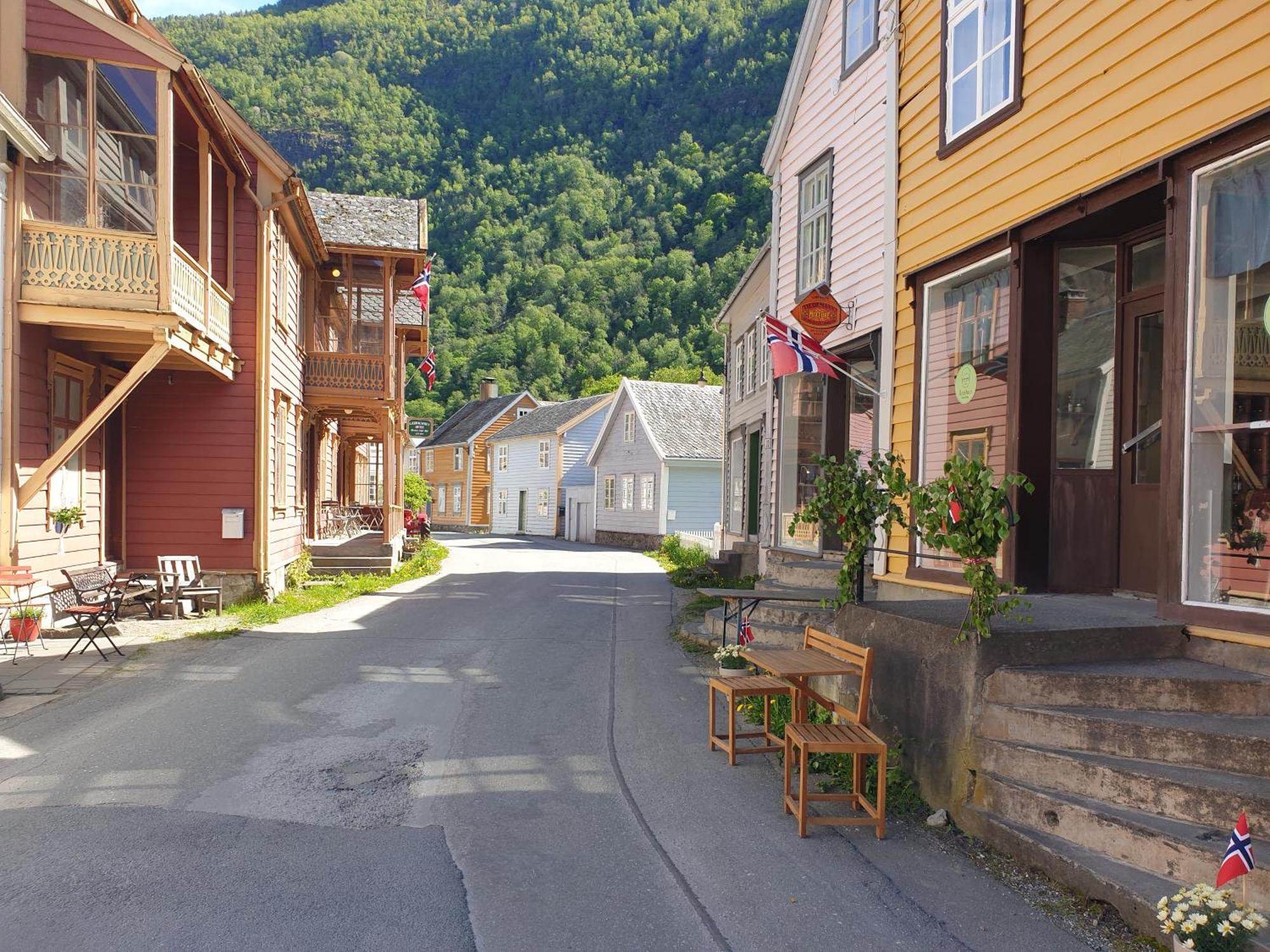 Вилла Kvammehuset Pa Gamle Лердалсёйри Экстерьер фото